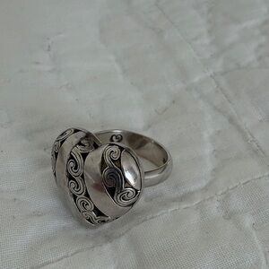 Silver with Black Swirl Heart Ring (925)